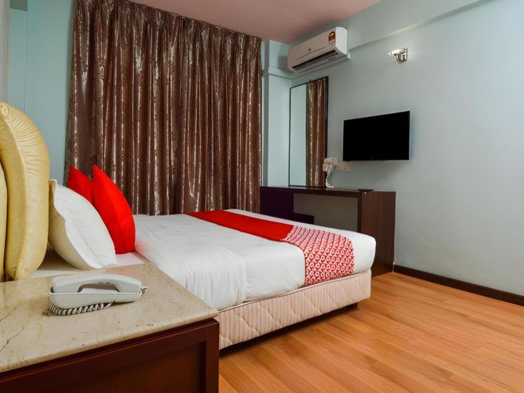 Grand Ct Hotel Malacca Exterior foto